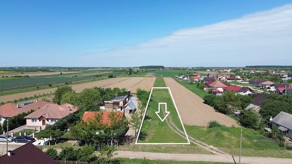 De vanzare Teren Intravilan in Botiz 2000MP