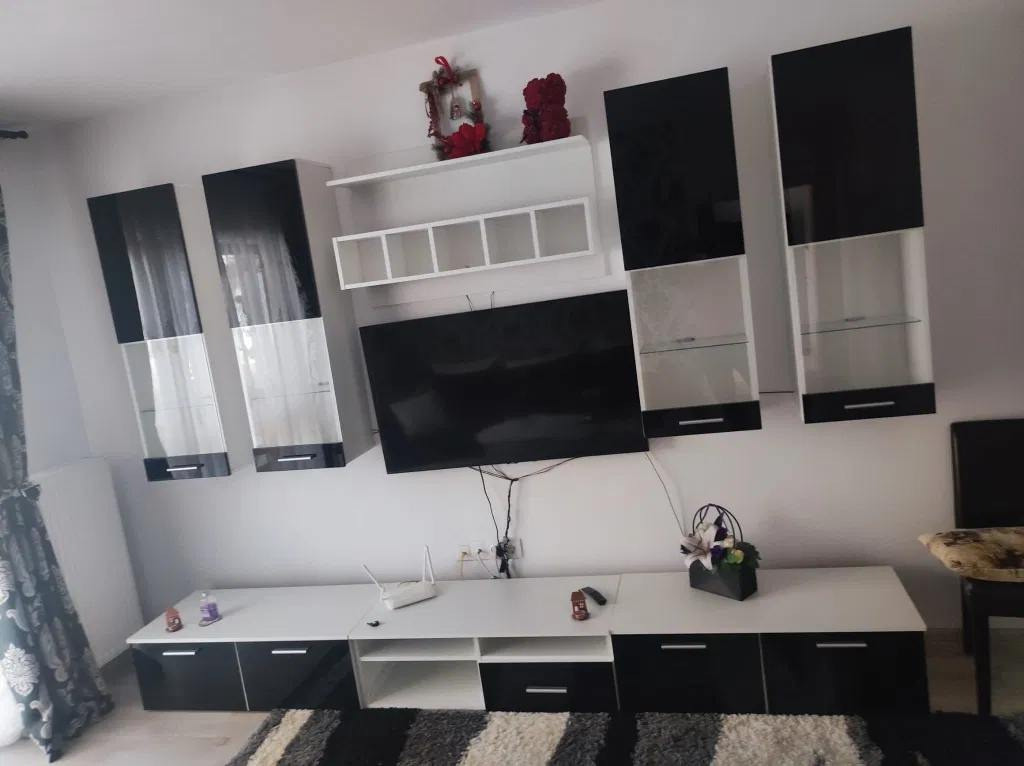 Garsoniera decomandata, zona - Sanpetru