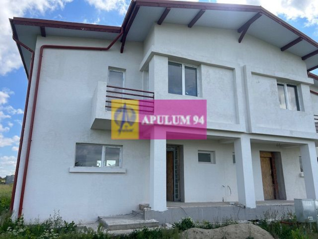 Vila tip duplex Domnesti- Ortansei.