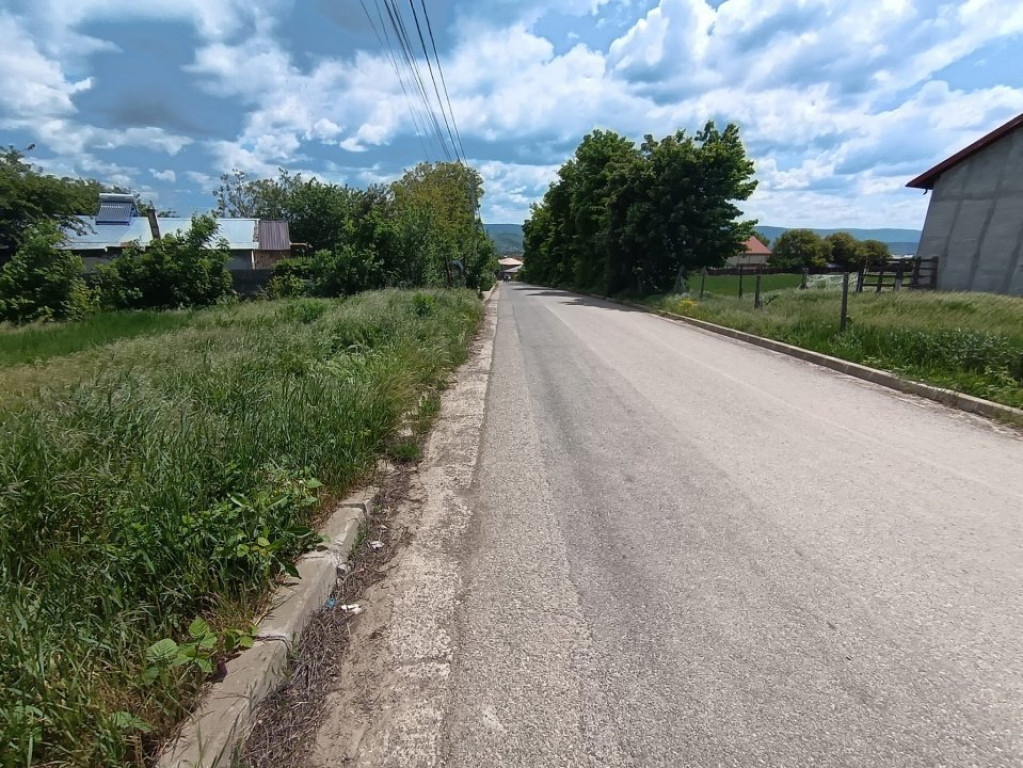 TEREN INTRAVILAN, TOATE UTILITATILE, DESCHIDERE LA SOSEA, AC