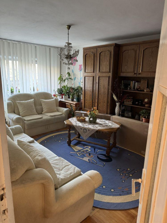 FREIDORF - BLOC IZOLAT - 3 cam - 2 bai - decomandat - centra