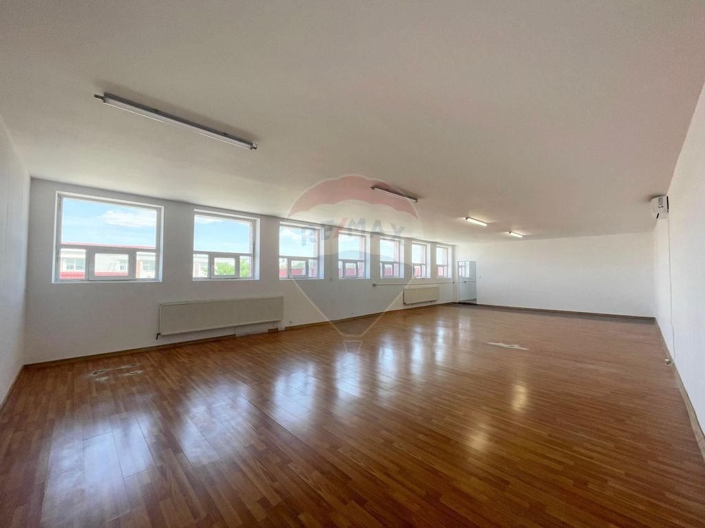 Spațiu de birou de inchiriat in zona Uta