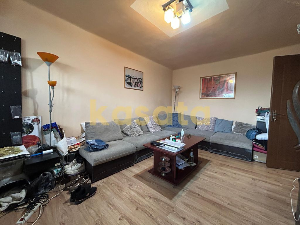 Apartament 3 camere luminos – zona Titulescu, aproape d...