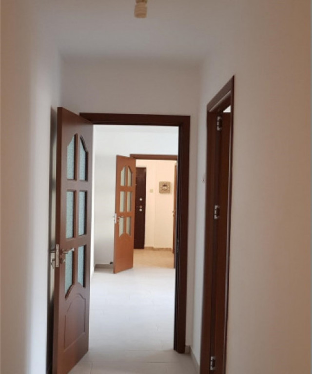 Apartament de 3 camere ( CU CENTRALA )Alexandru Obregia-Bran