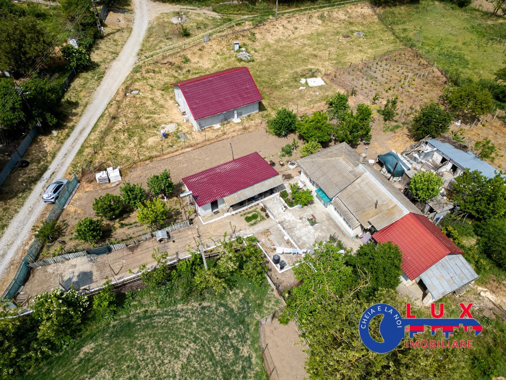 ID 6686 EXCLUSIVITATE - Casă cu teren - BEȘTEPE