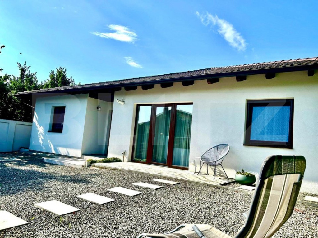 Apartament de inchiriat, cu 2 camere, 60 mp, zona Dealul Fur