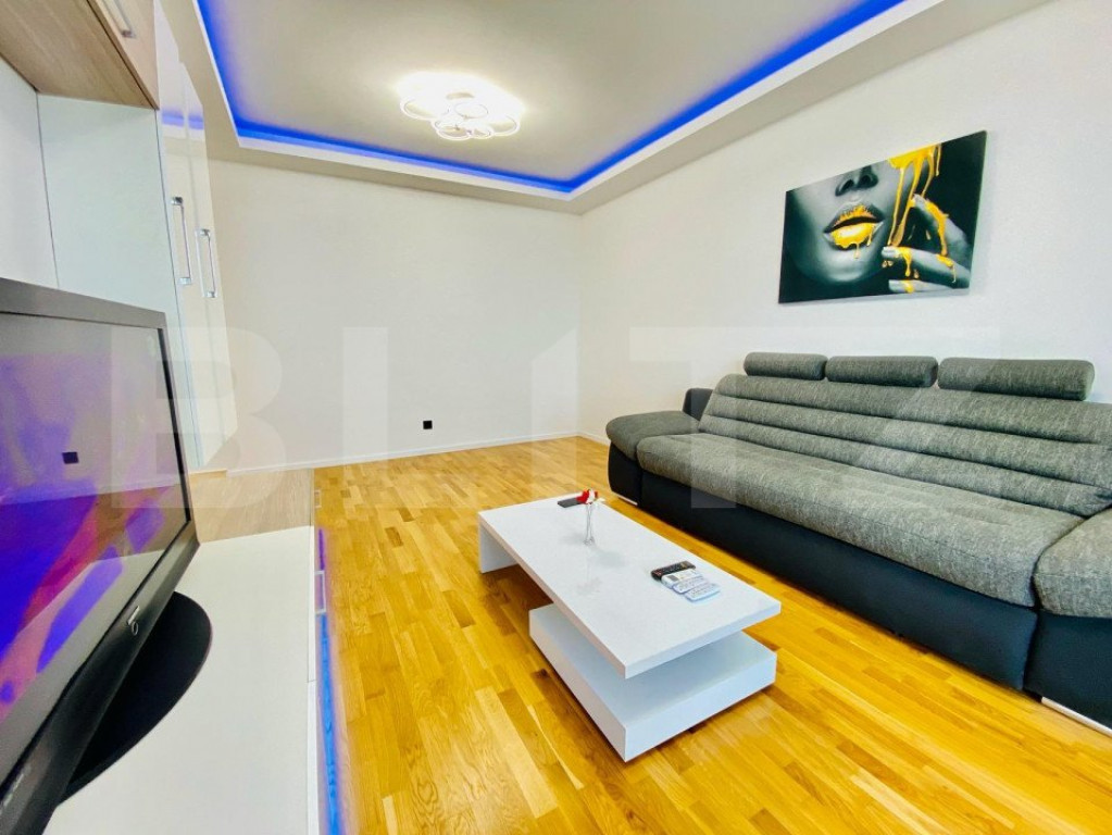 Apartament LUX de 2 camere, decomandat, parcare , 65mp, Comp