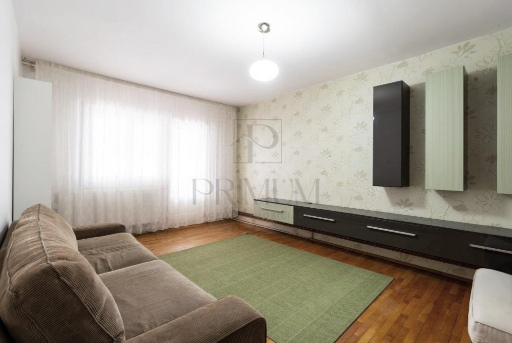 GIROCULUI - 3 camere - 2 bai - centrala proprie - etaj 1 - B