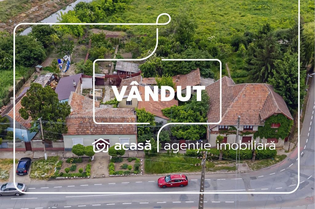 VANDUT! Teren intravilan - 504 mp – Confectii - COMISIO...