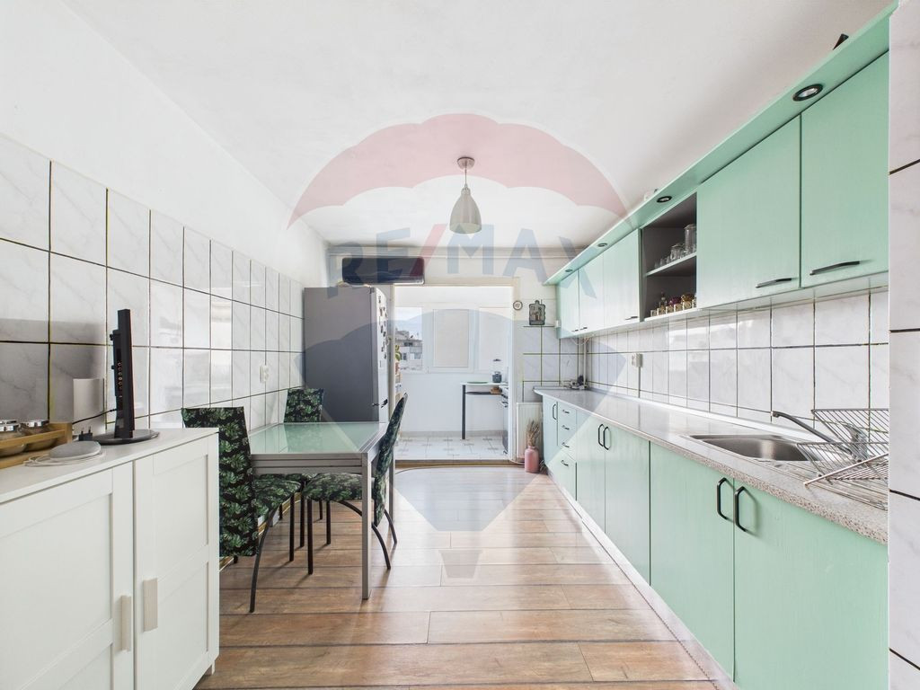 Apartament 4 cam de vanzare în zona Ghencea I Drumul Tab...