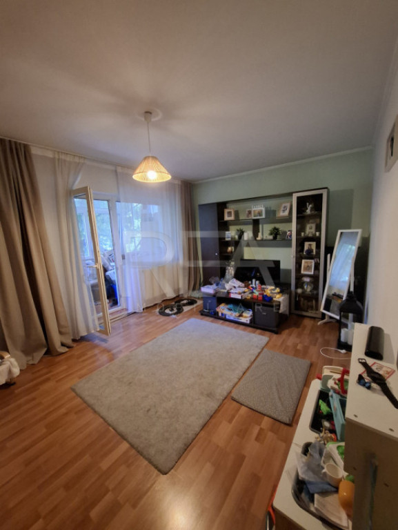 3 camere 2/4, centrala, anvelopat, 3 balcoane, Pacii, Apusul