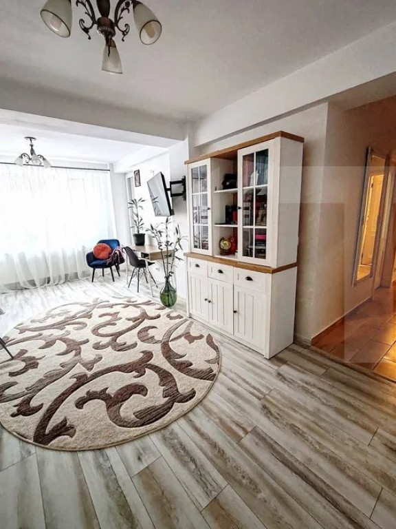 Apartamen de vanzare, 2 camere, 74 mp, decomandat, bloc nou,