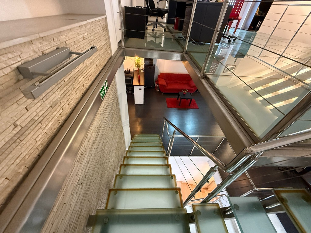 Apartament I Spatiu Comercial de I Arcul de Triumf