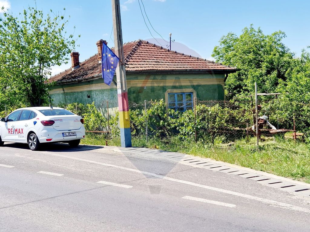 Casă Cosoveni / Teren - 3742 mp