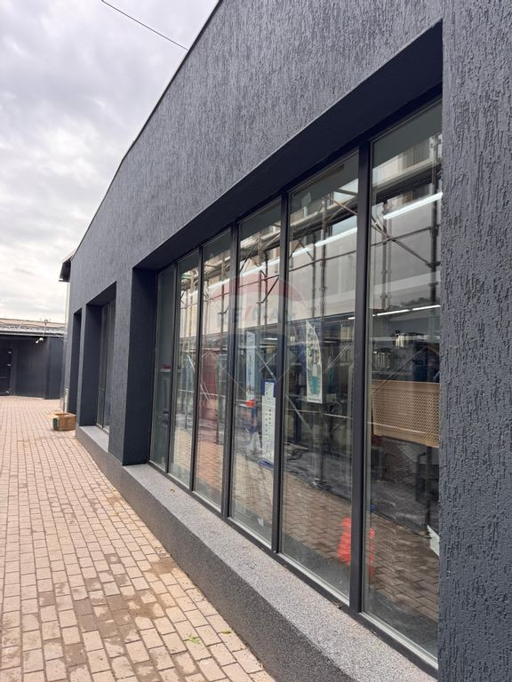 Spațiu comercial de 102mp de vânzare în Drumul Taberei...