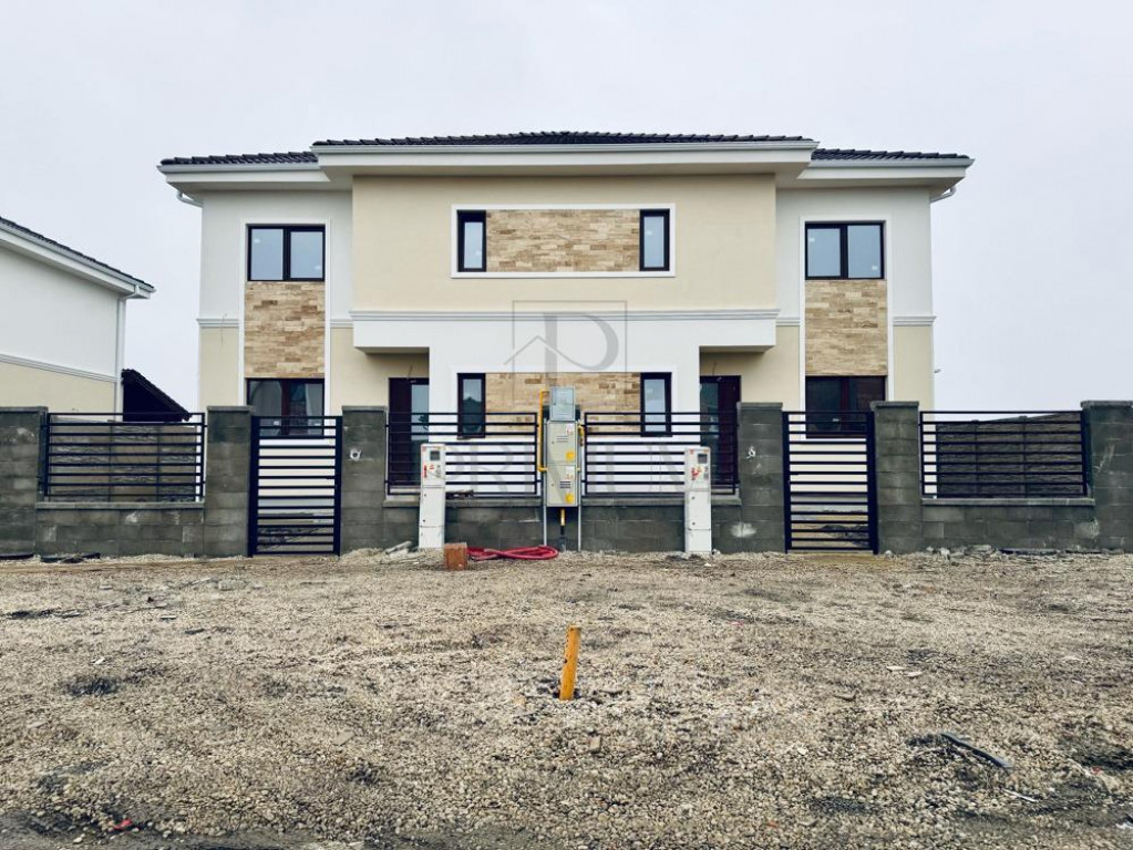 Duplex modern - toate utilitatile - personalizare interioara