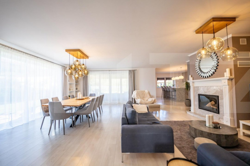 Casă ultra modernă, 280mp – disponibilă imediat