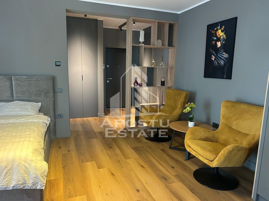Apartament cu o camera, prima inchiriere, mobilat lux