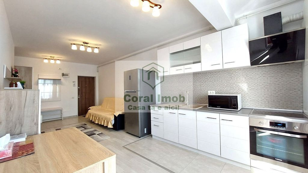 Apartament nou de inchiriat ,2 cam, parcare, centrala, Co...