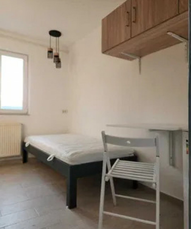 CAMERA DE CĂMIN RENOVATĂ DE ÎNCHIRIAT - STR. SERII, APROA