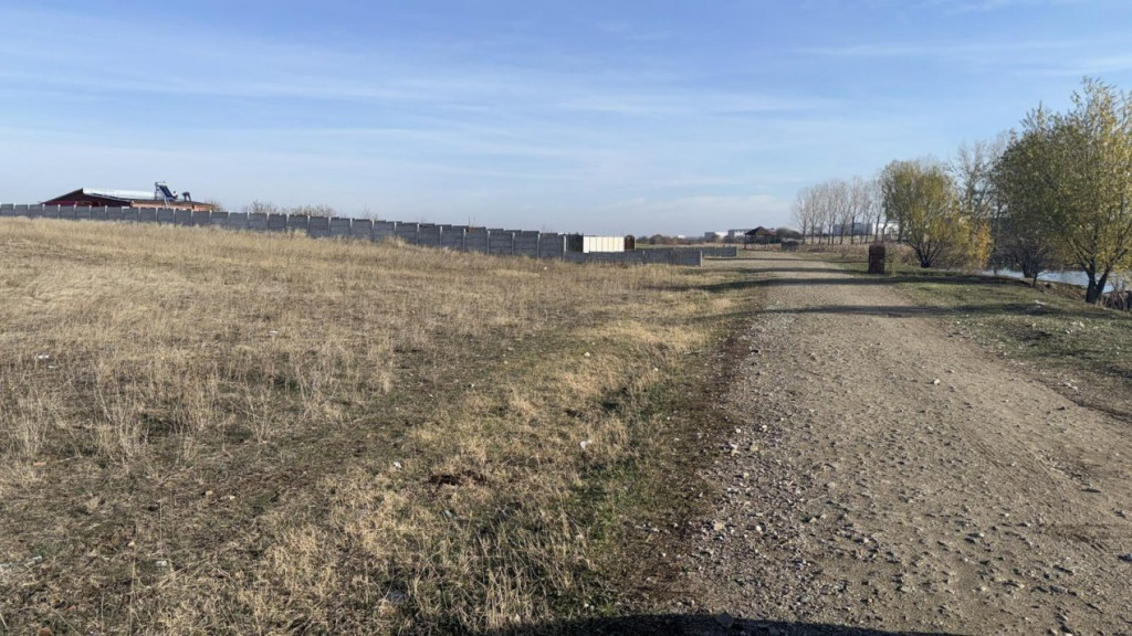 Teren intravilan 500mp, Pielesti