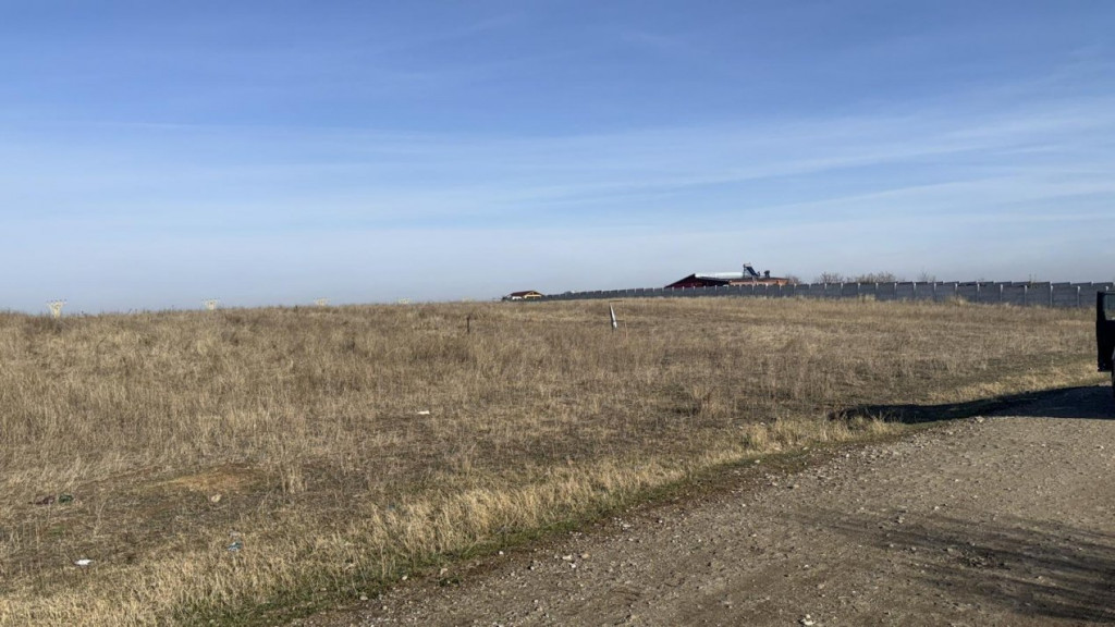 Teren intravilan 500mp, Pielesti, langa lac