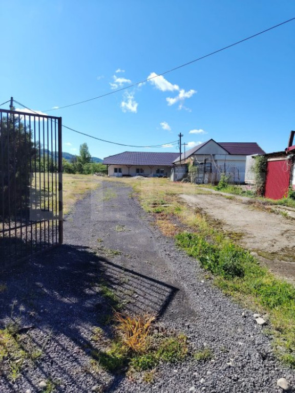 Spatiu comercial, de vanzare, 425 mp, zona Voinesti