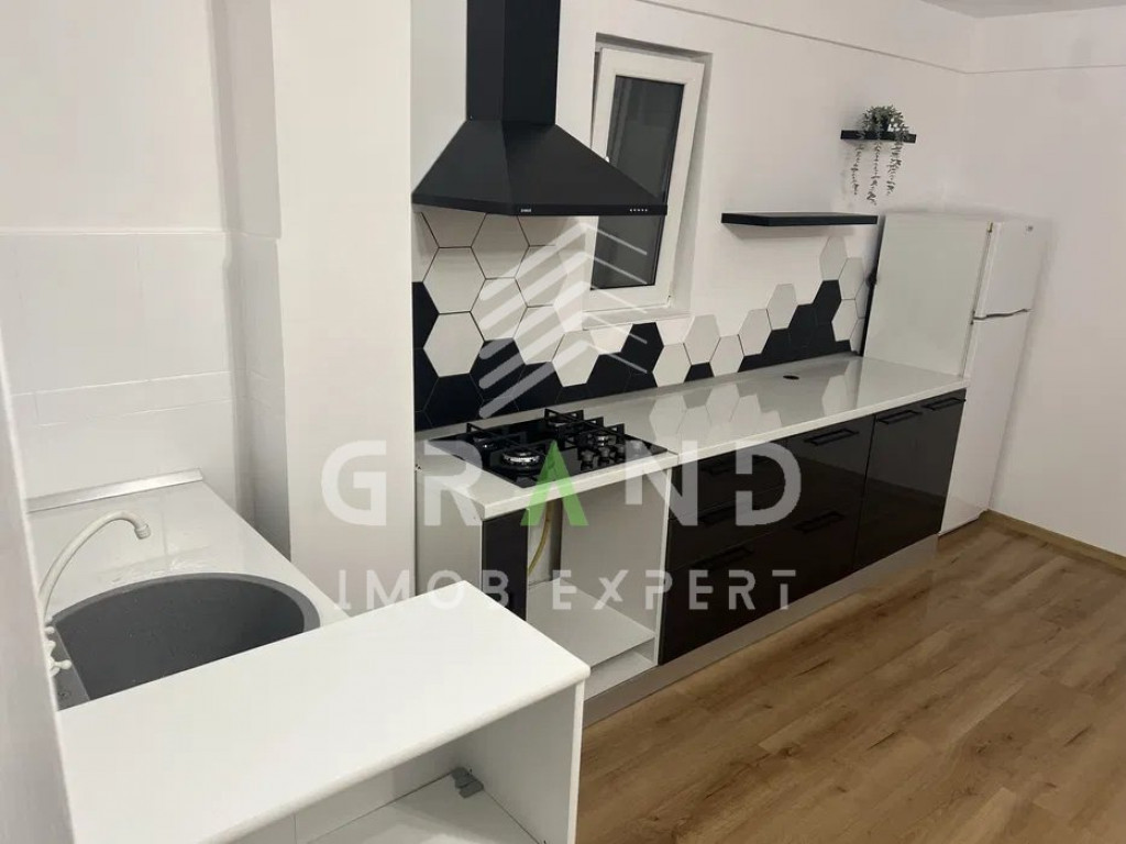 Ap 2 camere, RENOVAT, zona Calea Baciului