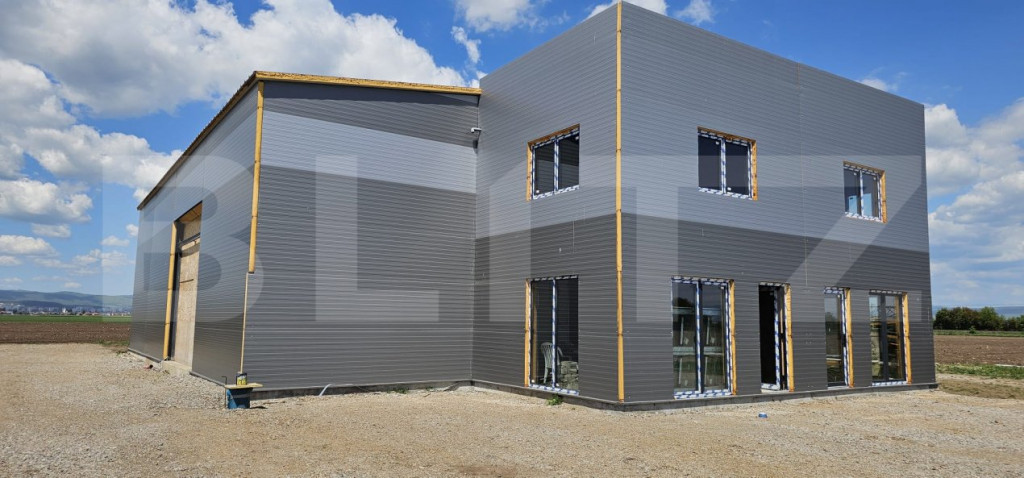 HALA INDUSTRIALA/DEPOZIT/BIROURI