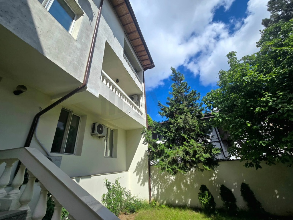 Vila de inchiriat Parcul Carol