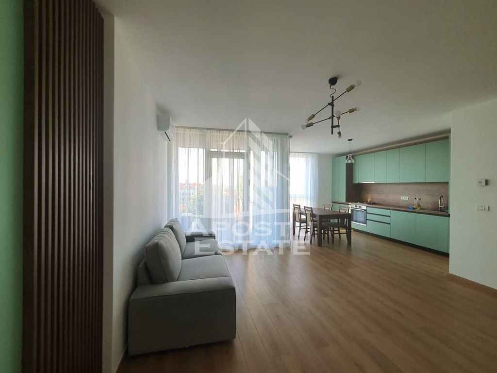 Apartament 2 camere, centrala proprie, loc de parcare, Co...