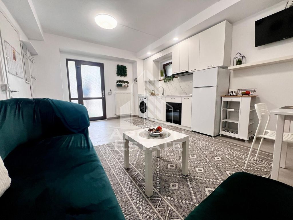 Apartament 2 camere, loc de parcare, prima inchiriere, zo...