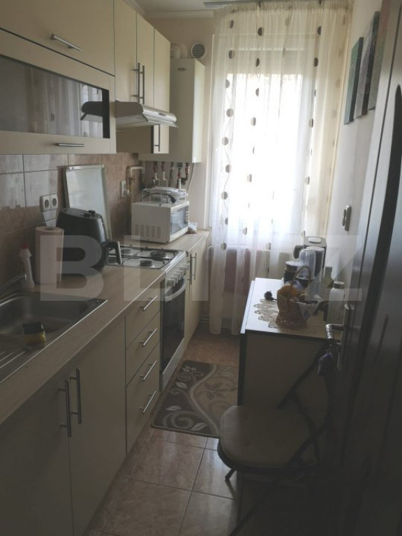 Apartament de vanzare, cu 2 camere, 38 mp, zona Carpați 1