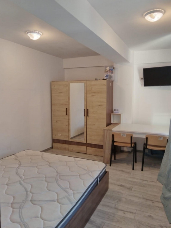 280 Euro! Ap cu o camera, langa rond Era