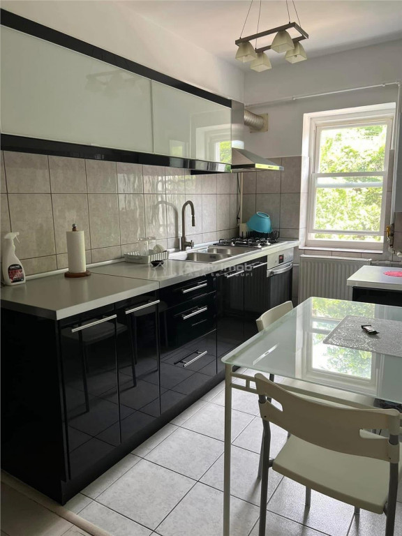 Apartament 3 camere de inchiriat – ultracentral, comple...