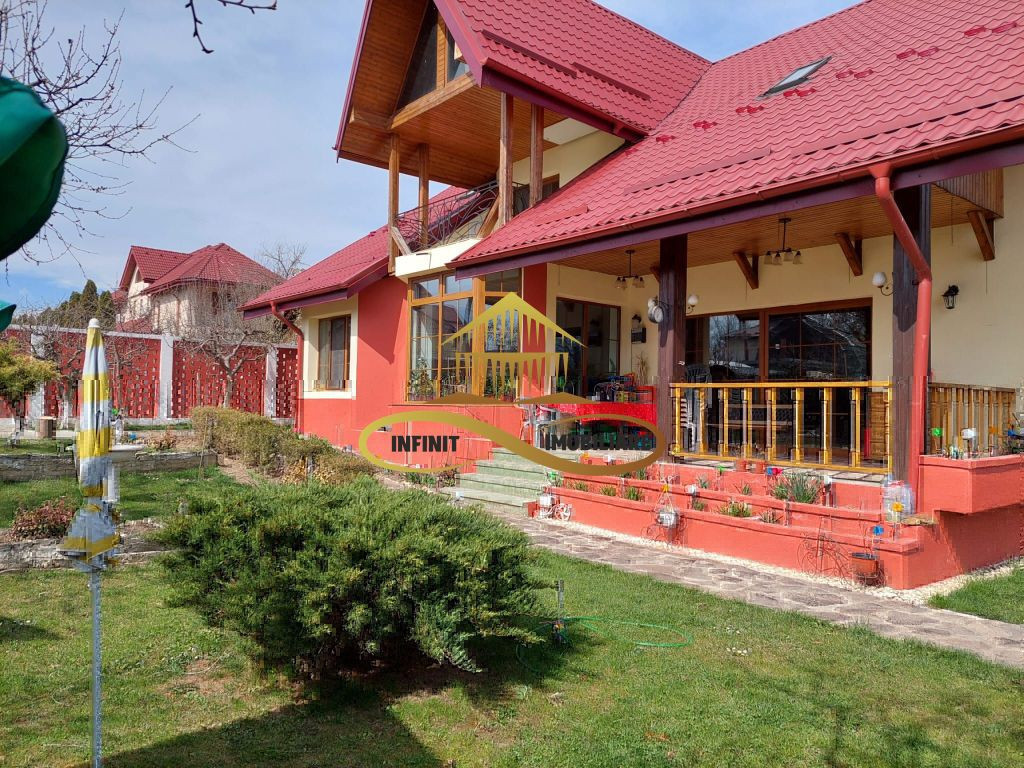 Casa/ vila de vanzare cu 700 mp teren in Gheraiesti str. ...