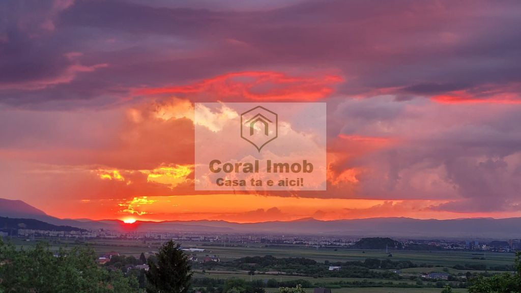 Vanzare apartament 2 camere, la poalele muntilor langa Br...