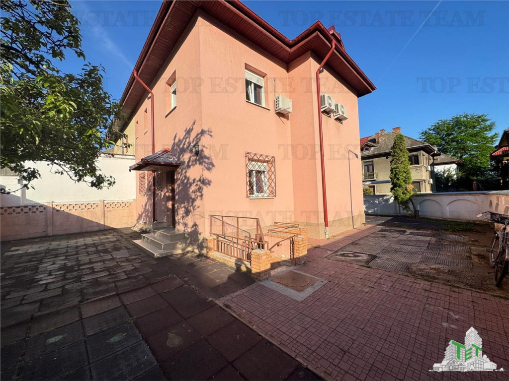 Vila de inchiriat in zona Parcul Circului