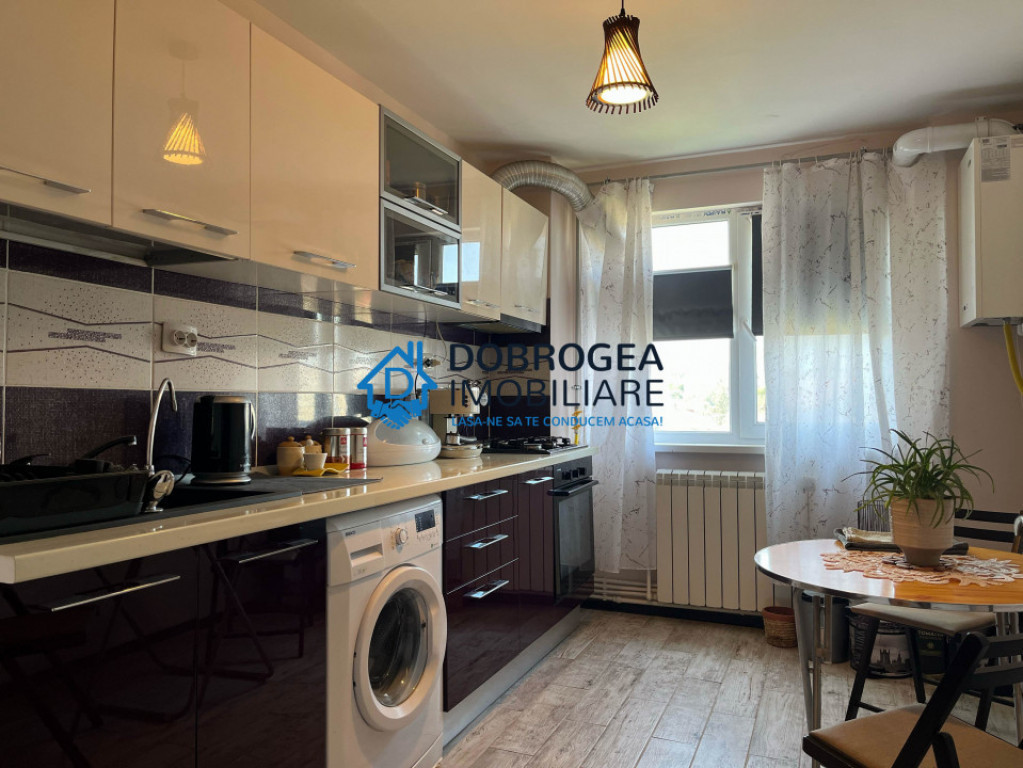 Pacii, 3 camere, decomandat, mobilat/ utilat modern