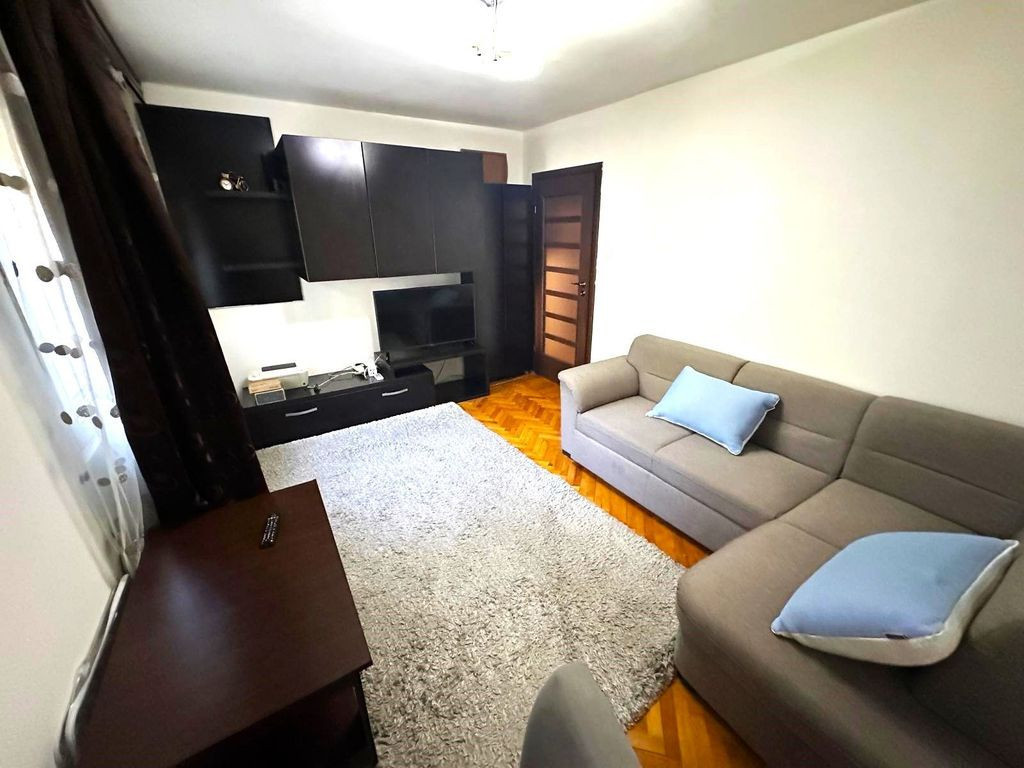 Apartament 2 camere decomandat, etaj 1, Ocazie