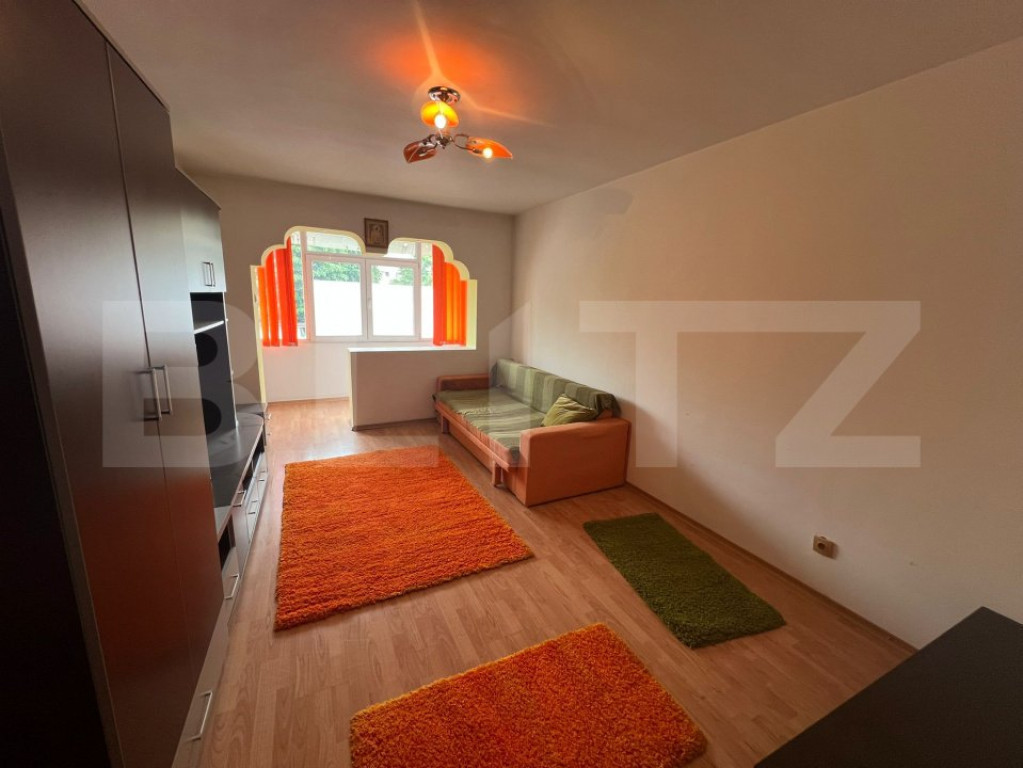 Apartament de inchiriat, cu 2 camere, 48 mp, zona Aleea Smar