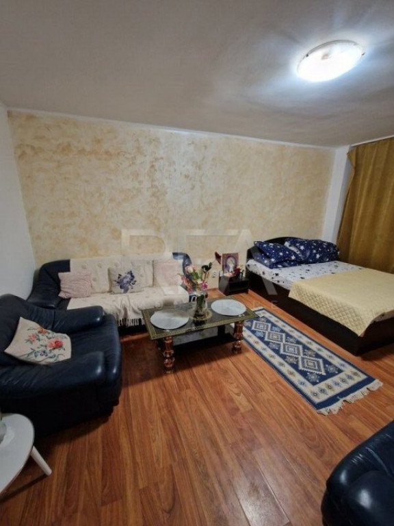 Garsonieră - Vitan/Banul Udrea - decomandat - 1989 - metrou