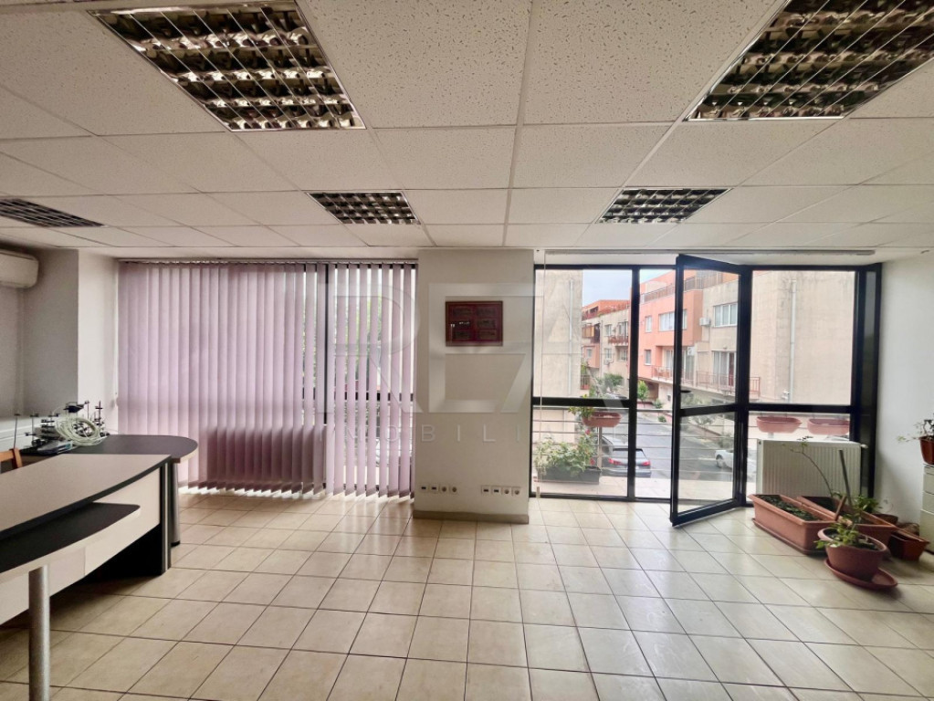 Vanzare open space 138 mp | sector3 Industriilor