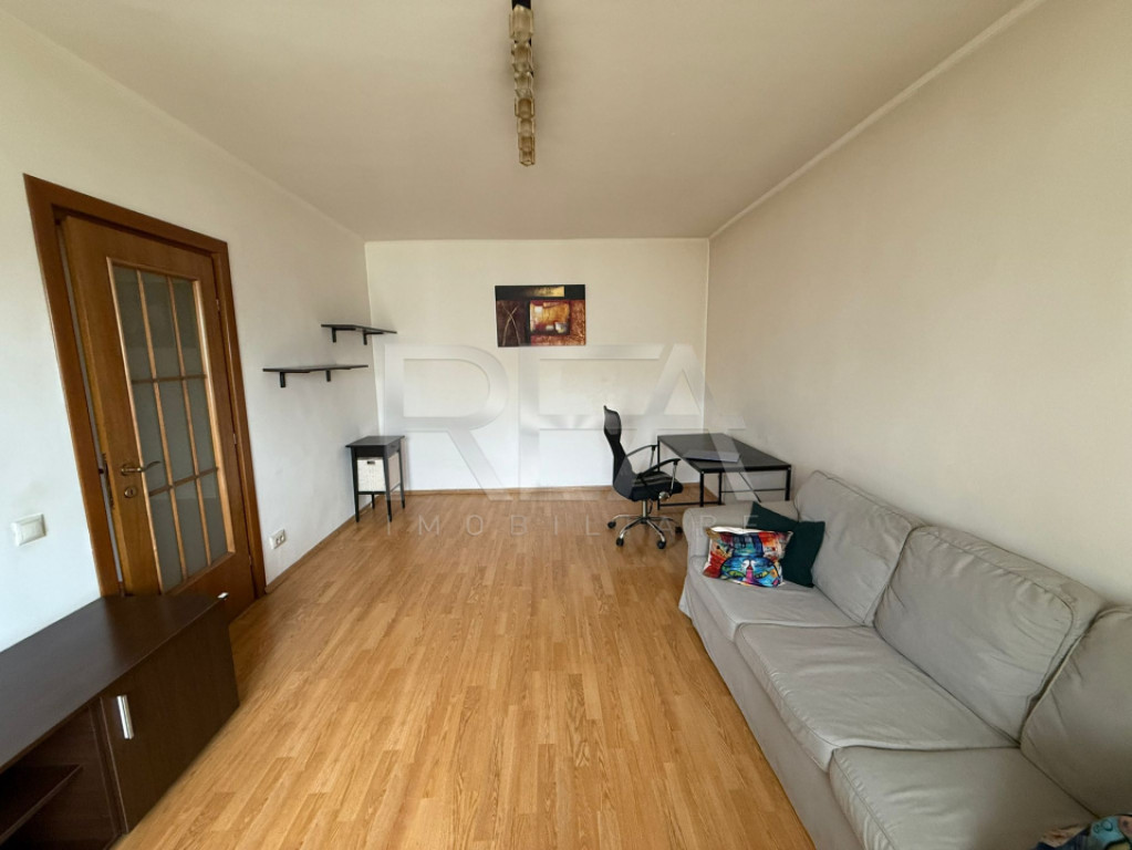 2 camere - Tineretului - 1985 - parcare