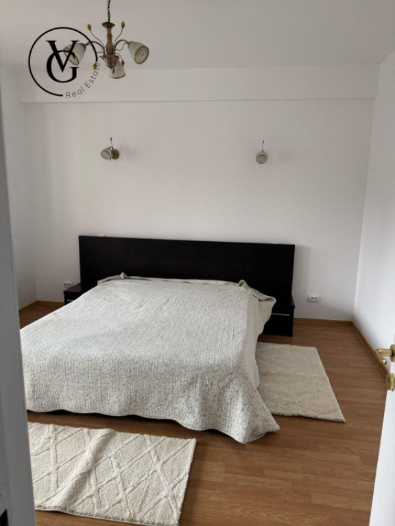 Apartament 3 camere - zona Unirii -termen lung