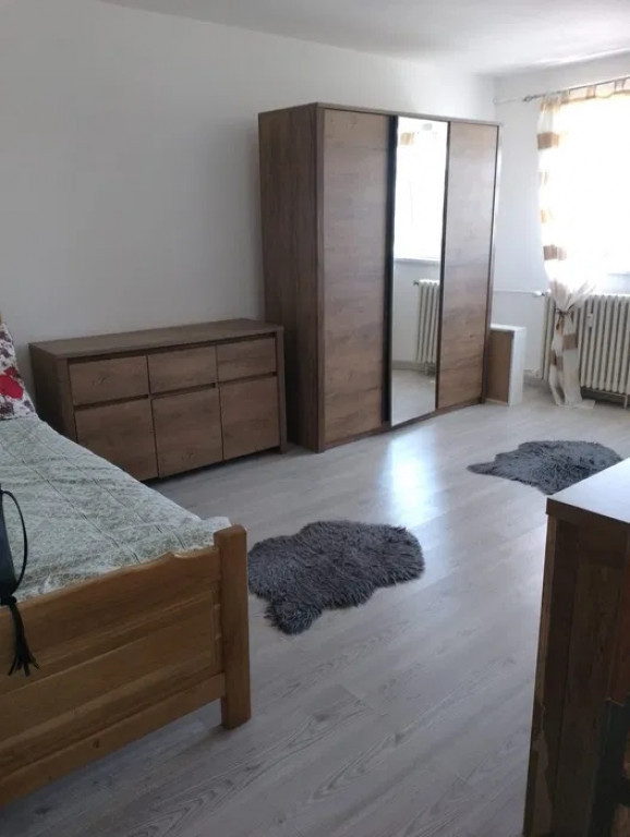 290 Euro negociabil! Grasoniera, zona Tatarasi, 2 Baieti