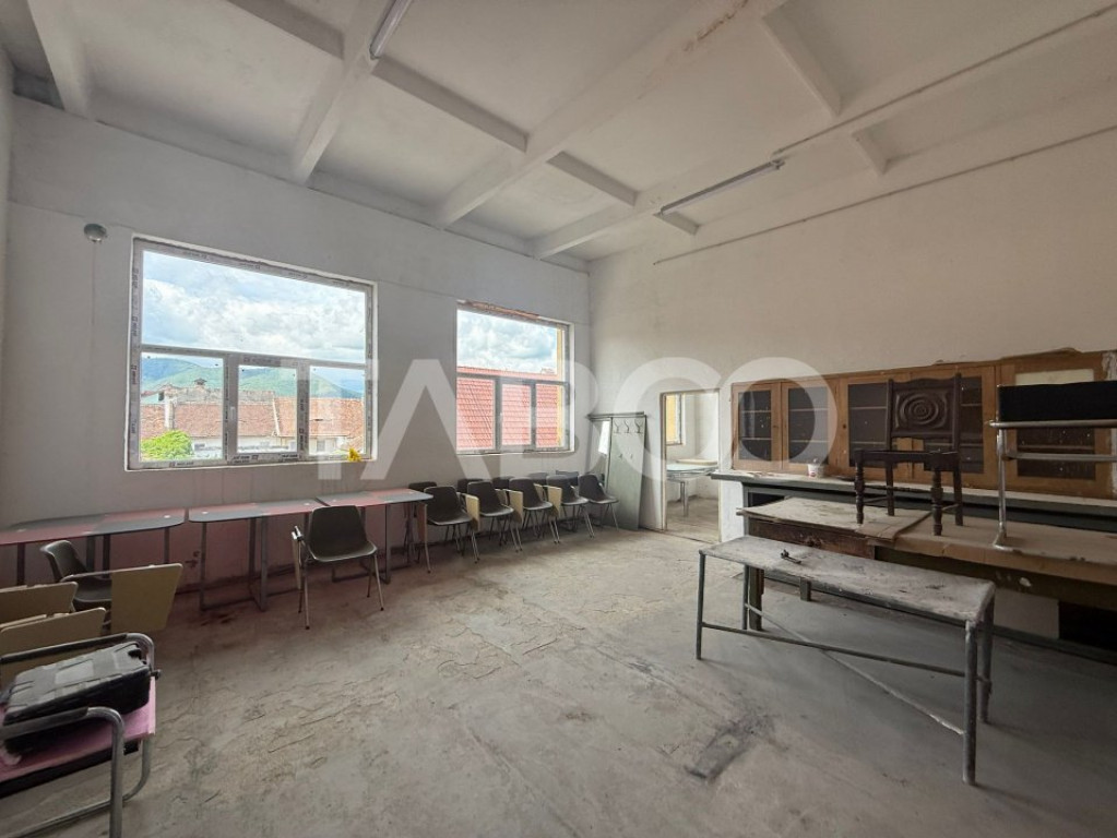 Spatiu comercial de inchiriat 60 mpu Cisnadie