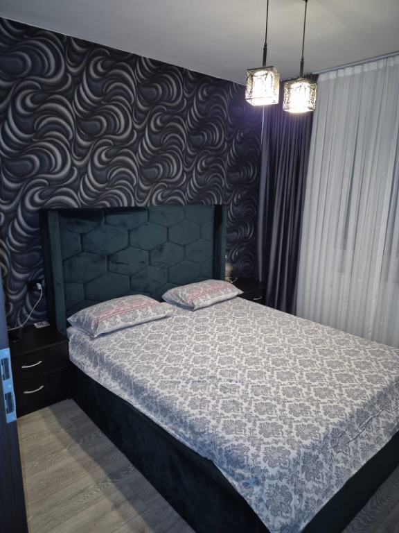 Oltenitei - 2 camere decomandat cu parcare