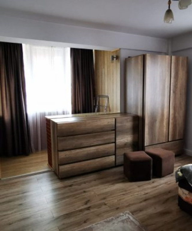Apartament 2 camere, chirie , Radauti