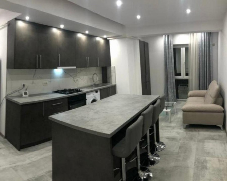 Apartament ultramodern de inchiriat ,4 camere, Radauti